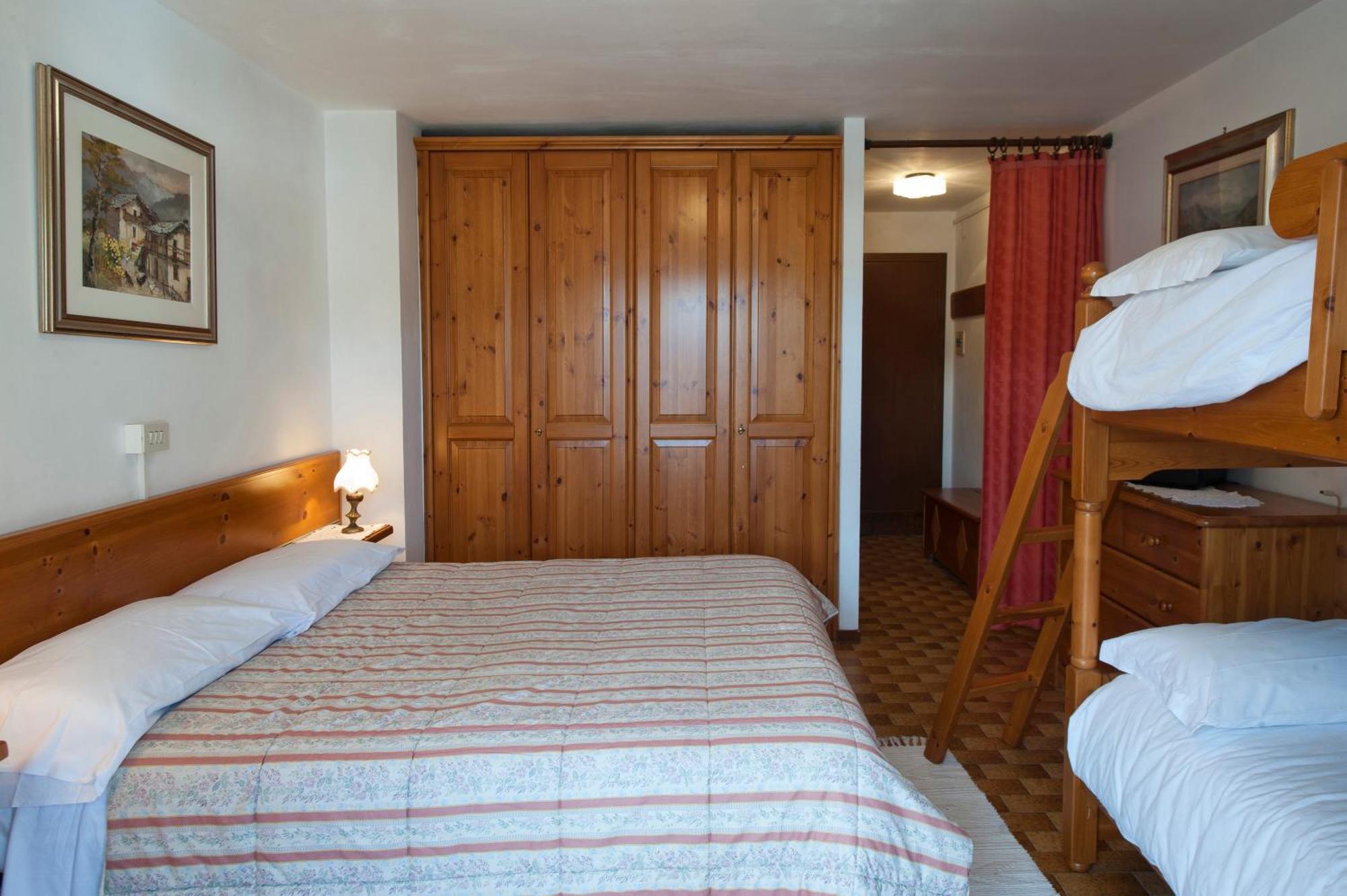 Albergo Castello Da Bonino Champorcher Exterior foto
