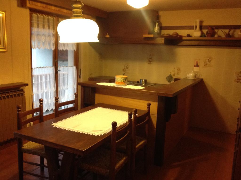 Albergo Castello Da Bonino Champorcher Quarto foto